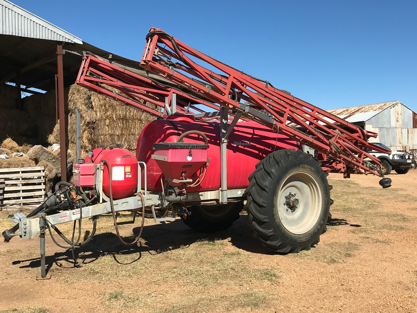 Silvan Boom Spray With 3000 LTR Tank Machinery & Equipment